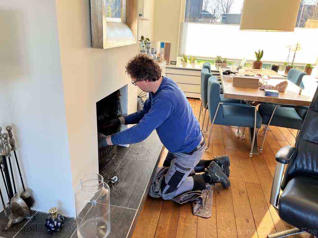 Schouwveger Epe kleed schoorsteenreiniger Schouwveger Epe kleed schoorsteenreiniger
